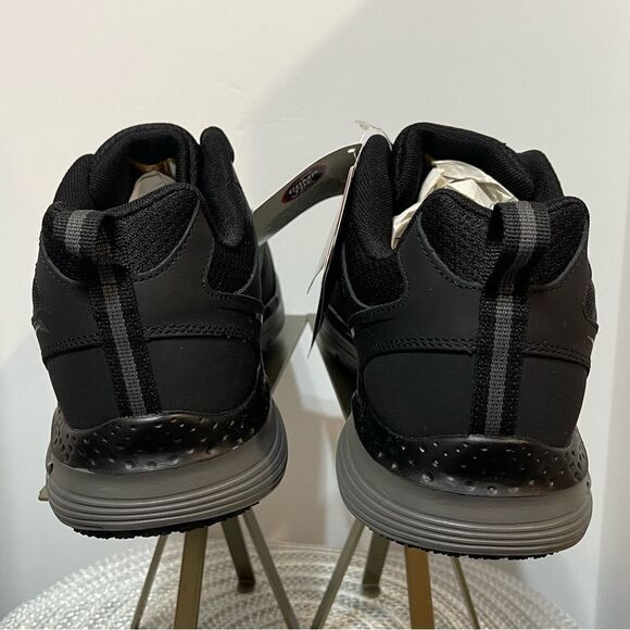 Sketcher’s Men’s Work Footwear Size 11 Black/Charcoal NWT - Picture 8 of 16